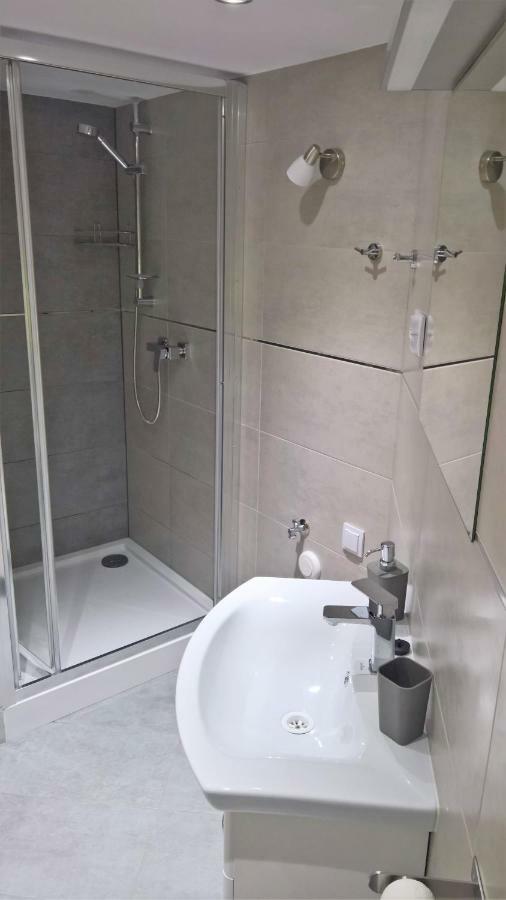 R&R Apart Cracow Красков Екстериор снимка