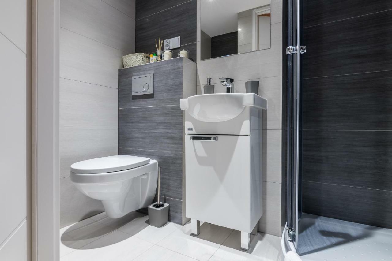 R&R Apart Cracow Красков Екстериор снимка