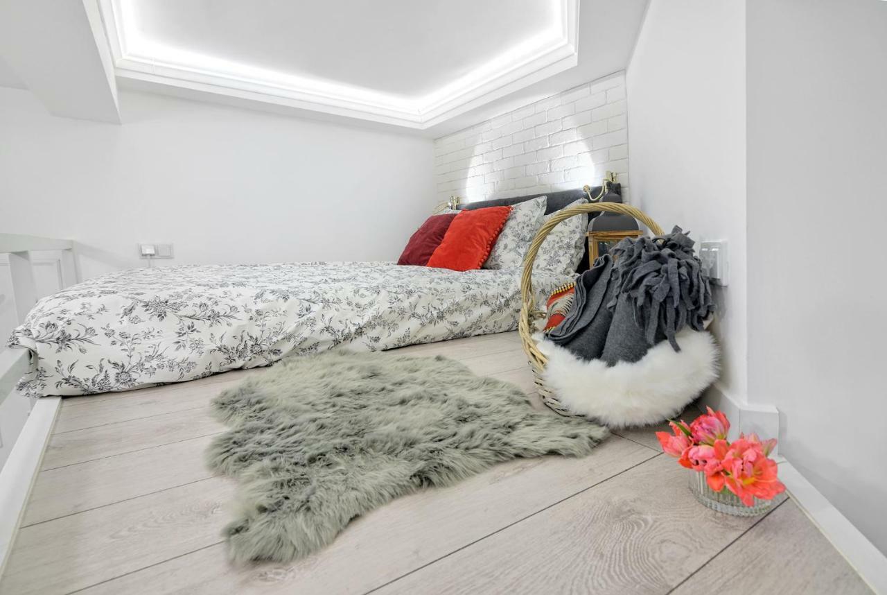 R&R Apart Cracow Красков Екстериор снимка