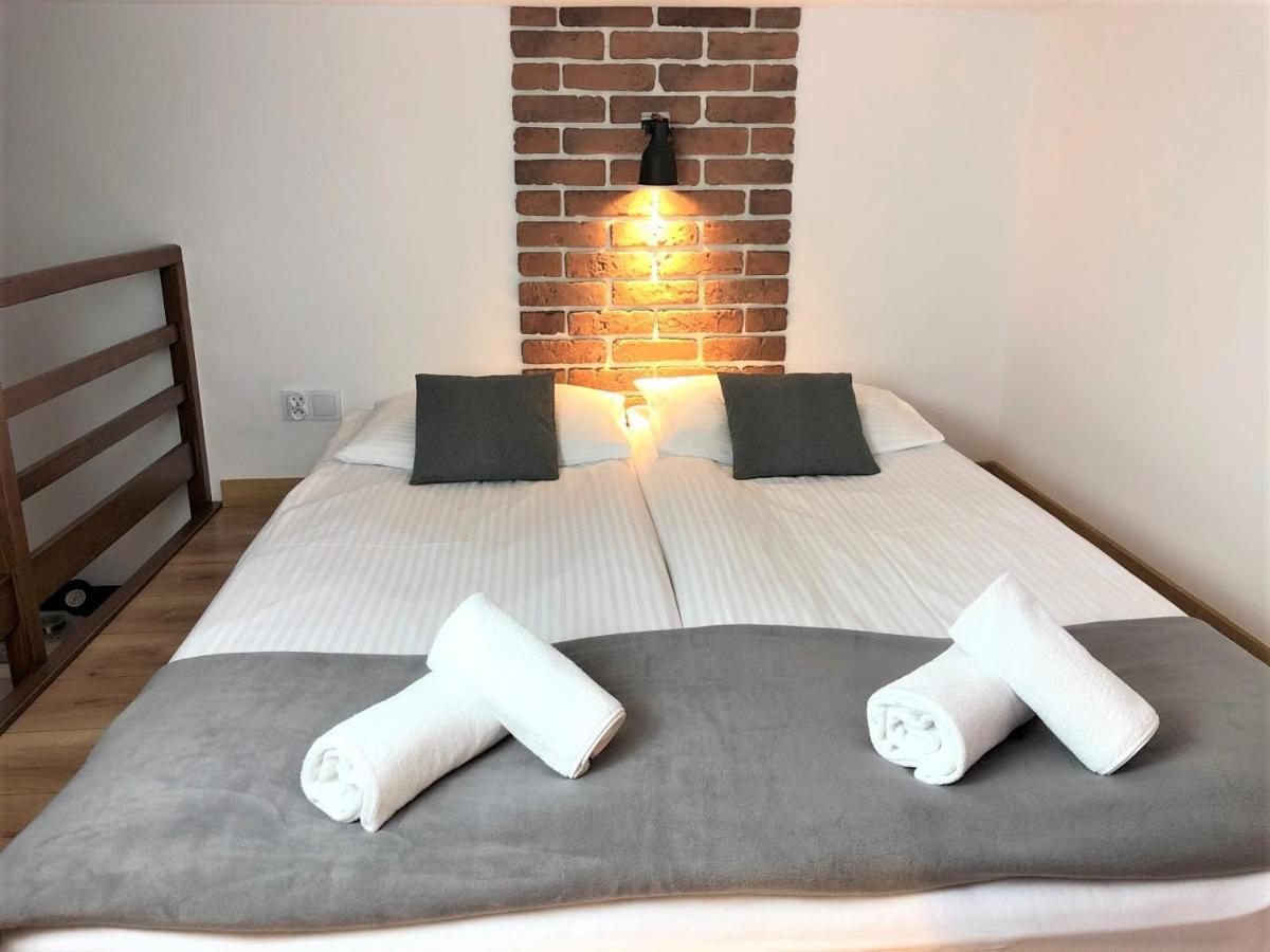 R&R Apart Cracow Красков Екстериор снимка